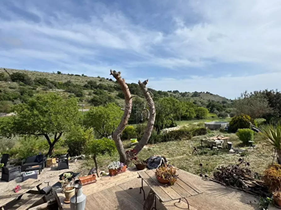 Immagine 8 di Casa indipendente in vendita  a Modica