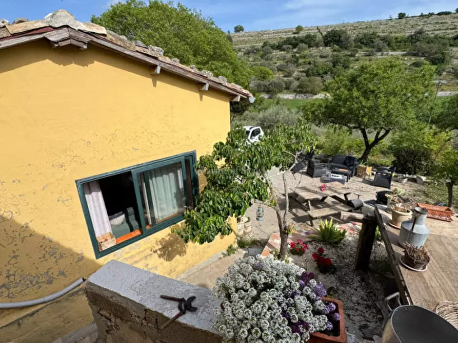 Immagine 9 di Casa indipendente in vendita  a Modica