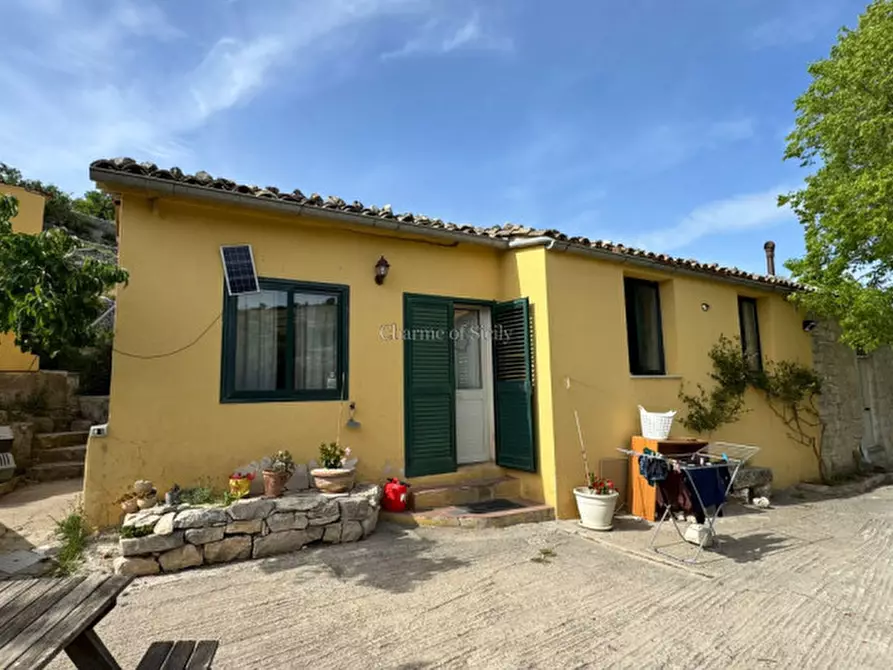 Immagine 12 di Casa indipendente in vendita  a Modica