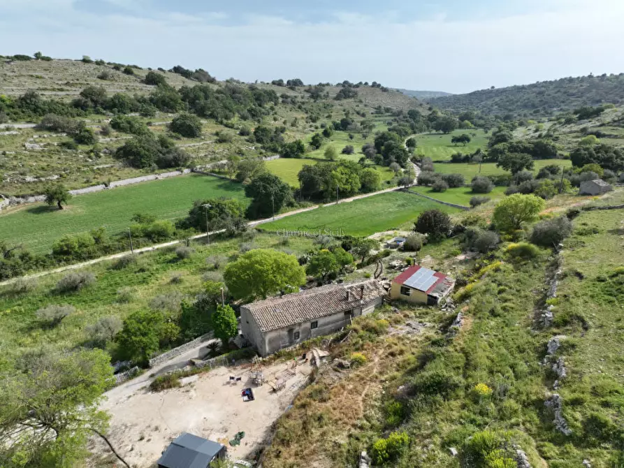 Immagine 19 di Casa indipendente in vendita  a Modica