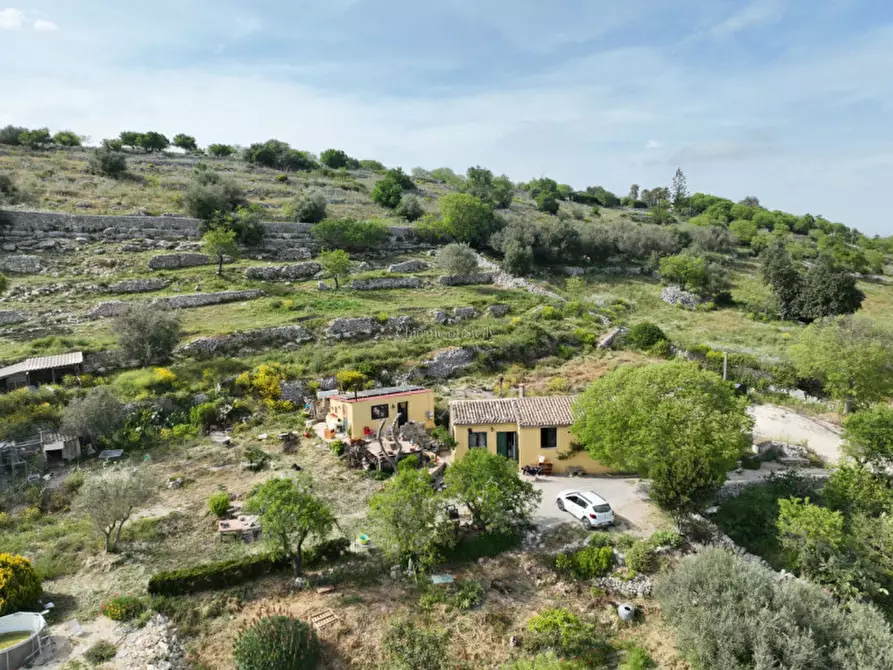 Immagine 23 di Casa indipendente in vendita  a Modica