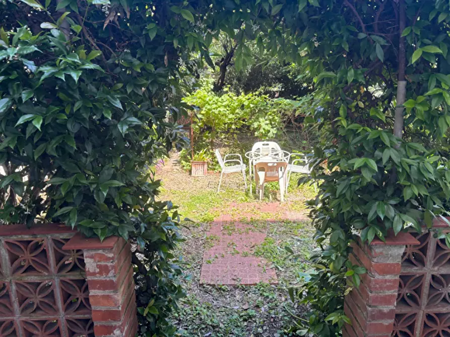 Immagine 3 di Appartamento in vendita  in VIA MERCADANTE a Firenze