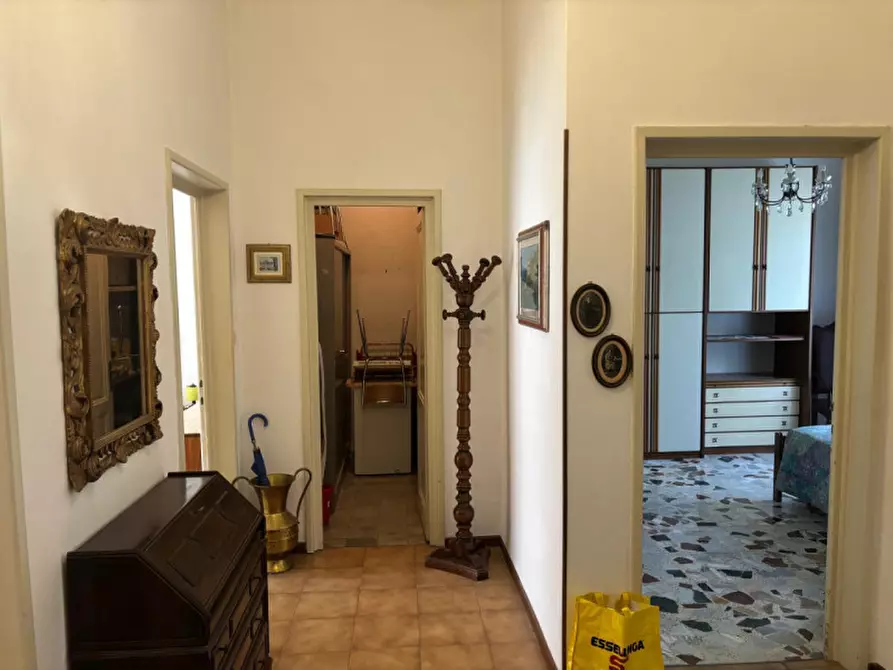 Immagine 4 di Appartamento in vendita  in VIA MERCADANTE a Firenze