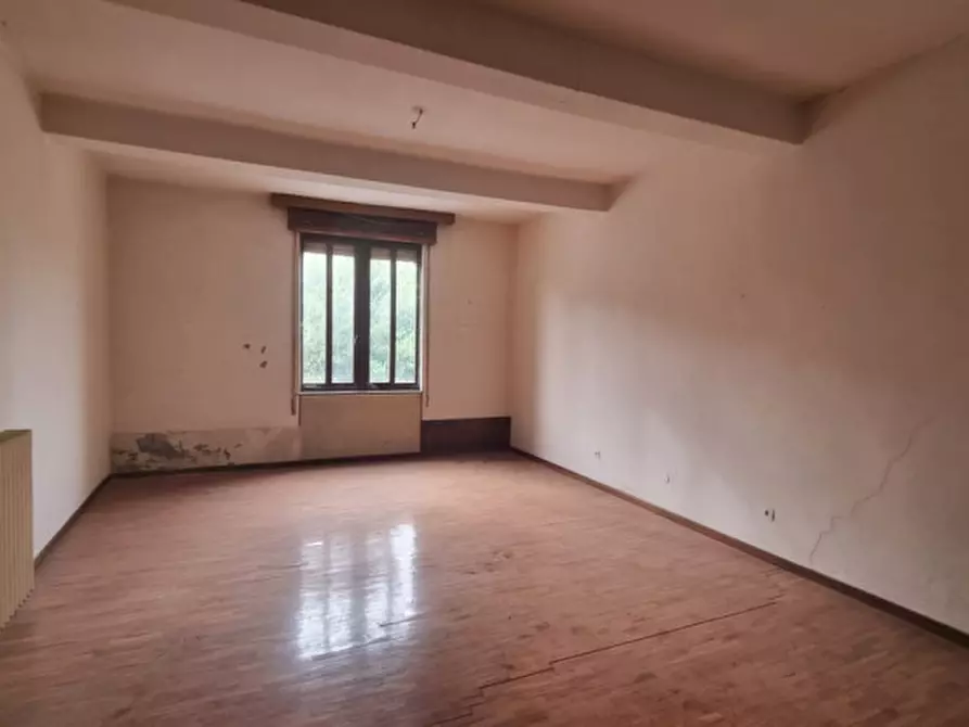 Immagine 3 di Palazzo in vendita  a San Martino In Rio