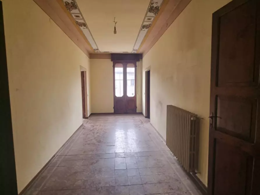 Immagine 5 di Palazzo in vendita  a San Martino In Rio