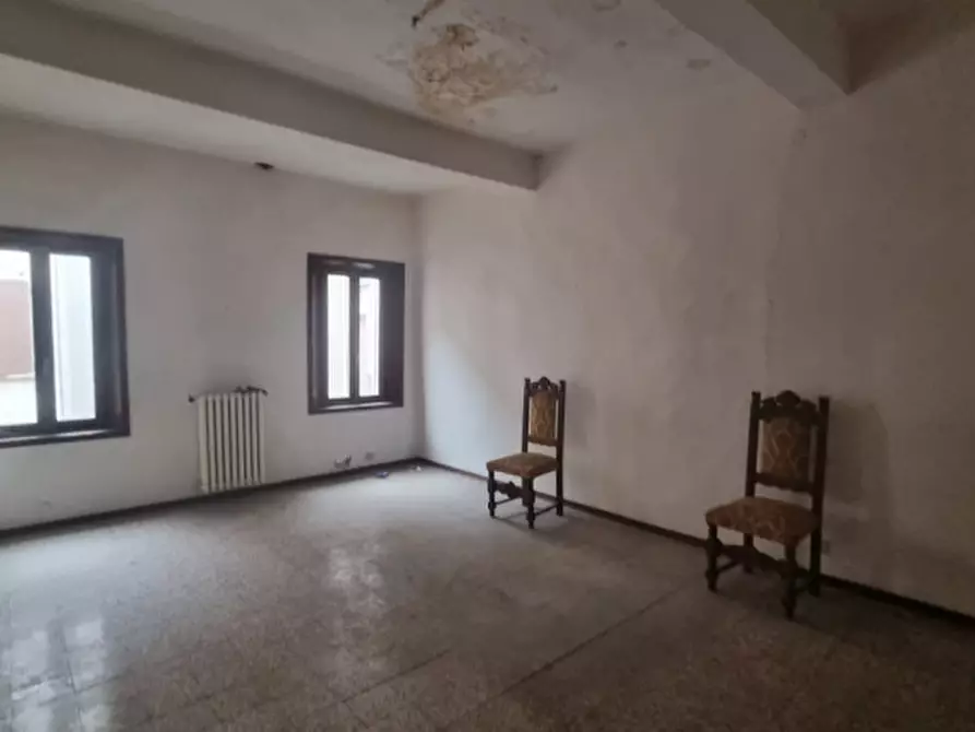 Immagine 8 di Palazzo in vendita  a San Martino In Rio