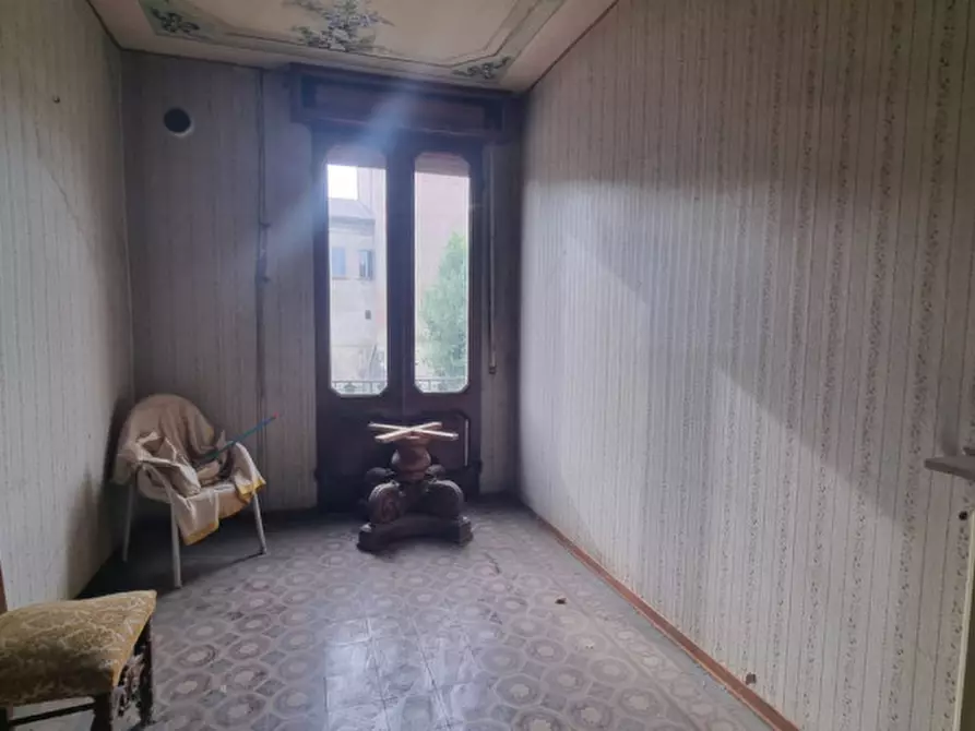Immagine 10 di Palazzo in vendita  a San Martino In Rio