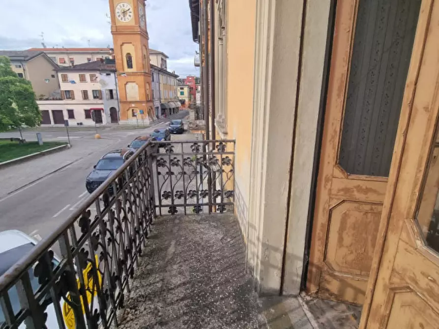 Immagine 11 di Palazzo in vendita  a San Martino In Rio