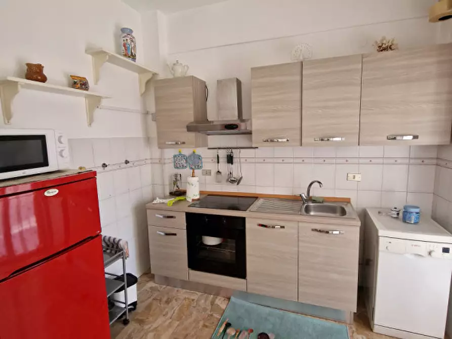 Immagine 1 di Appartamento in vendita  in Viale Torino a Rapallo
