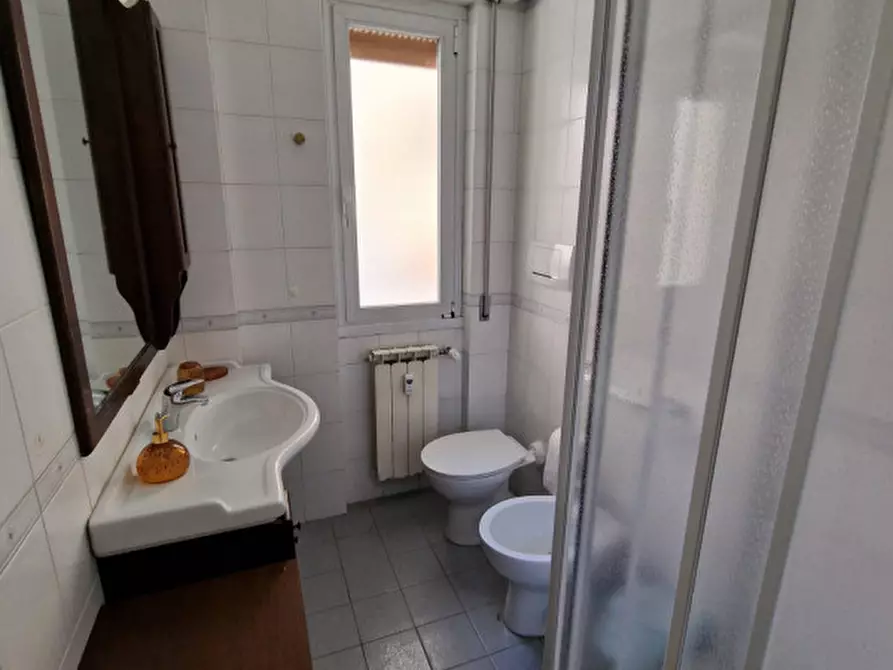 Immagine 9 di Appartamento in vendita  in Viale Torino a Rapallo