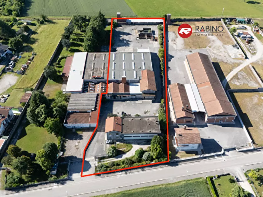 Immagine 1 di Capannone industriale in vendita  in Via Cristoforo Colombo 185 a Pasian Di Prato