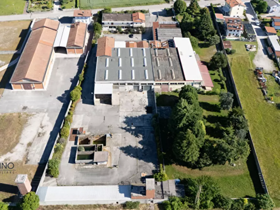 Immagine 2 di Capannone industriale in vendita  in Via Cristoforo Colombo 185 a Pasian Di Prato