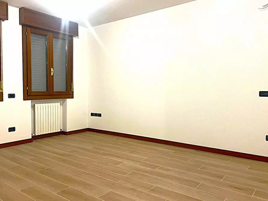 Immagine 2 di Appartamento in vendita  in via configli a Abano Terme