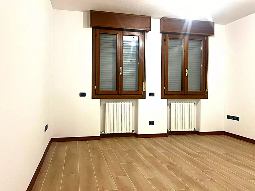 Immagine 3 di Appartamento in vendita  in via configli a Abano Terme