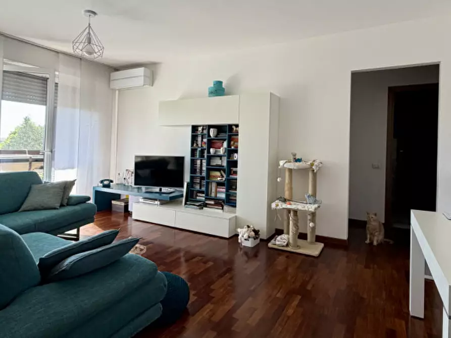 Immagine 4 di Appartamento in vendita  in Sandro Pertini 6 a Locate Di Triulzi