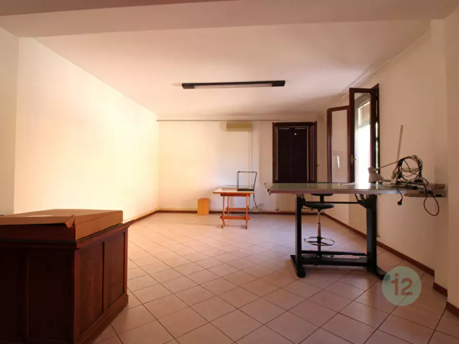 Immagine 5 di Ufficio in affitto  in Via Roma a Medolla