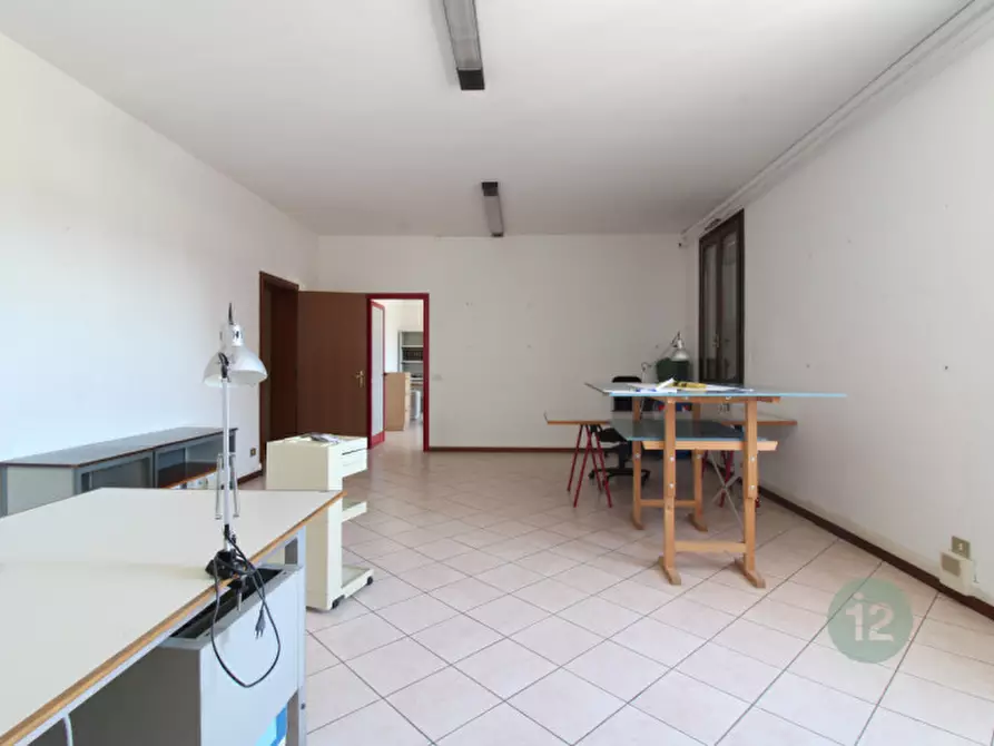 Immagine 9 di Ufficio in affitto  in Via Roma a Medolla