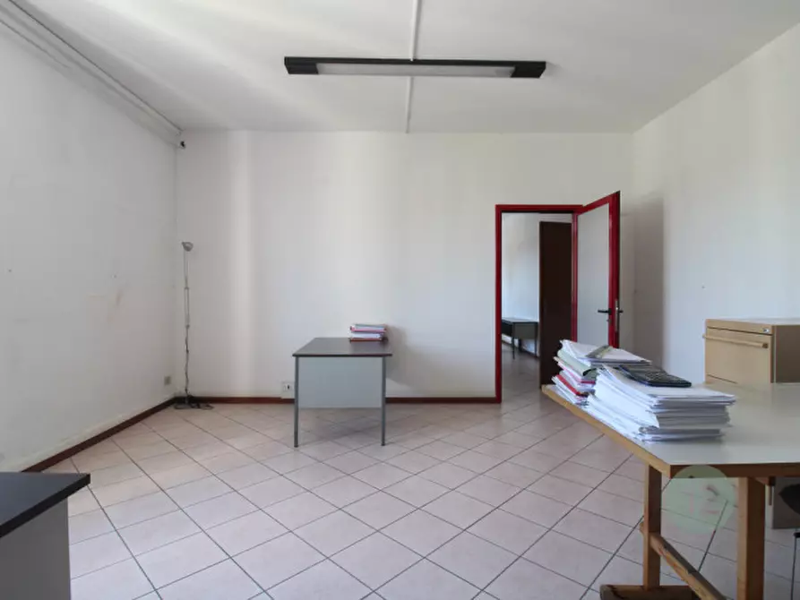 Immagine 11 di Ufficio in affitto  in Via Roma a Medolla