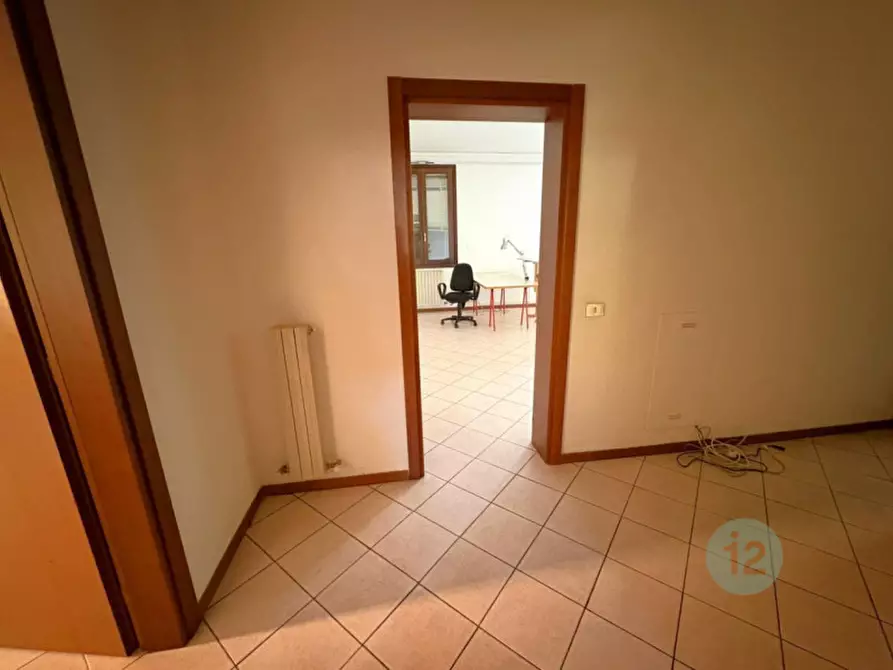 Immagine 15 di Ufficio in affitto  in Via Roma a Medolla