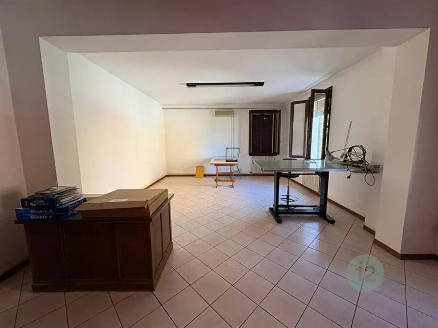 Immagine 16 di Ufficio in affitto  in Via Roma a Medolla
