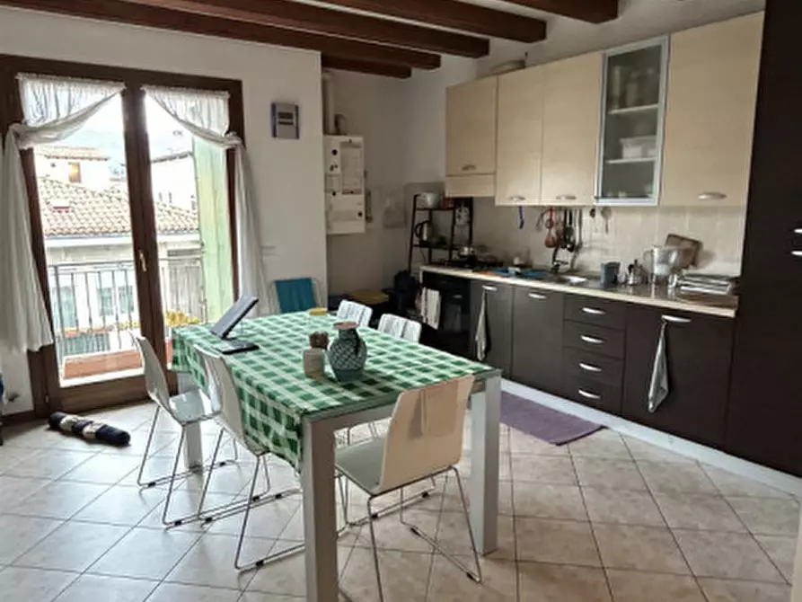 Immagine 4 di Appartamento in vendita  in Via Daniele Manin 1 a Schio