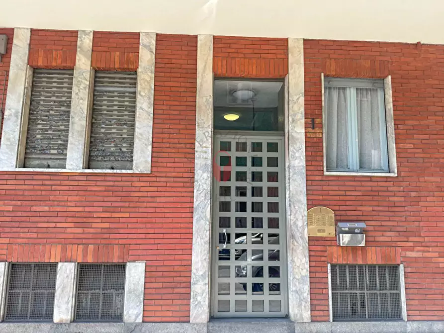 Immagine 3 di Appartamento in vendita  in Via Alfonso Ogliaro 1 a Torino