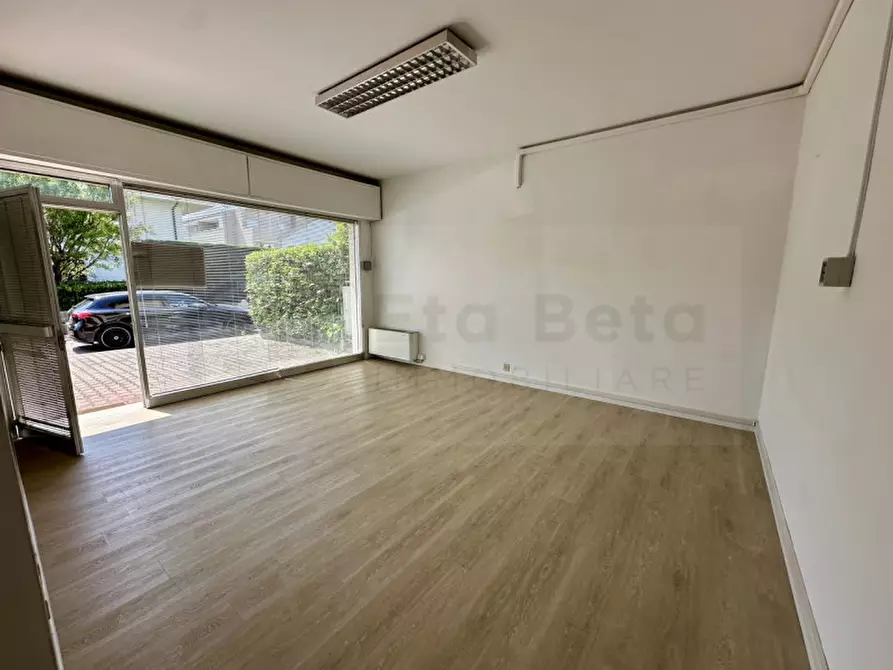 Immagine 2 di Ufficio in affitto  in Via Fratelli Cervi a Limena