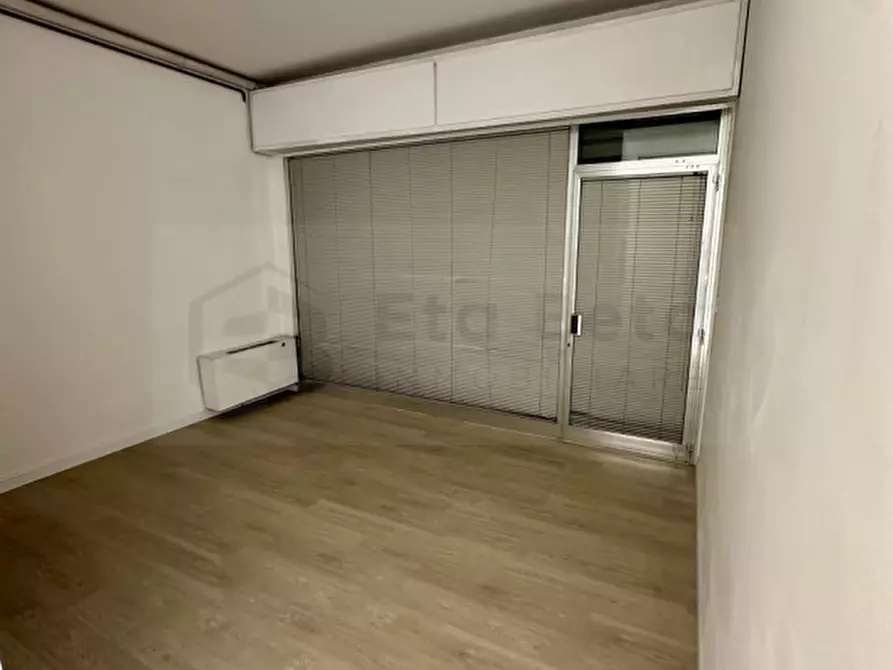 Immagine 4 di Ufficio in affitto  in Via Fratelli Cervi a Limena