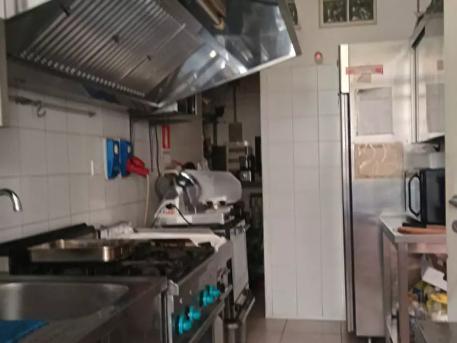 Immagine 19 di Attività commerciale in vendita  in Via San Secondo 30 a Torino