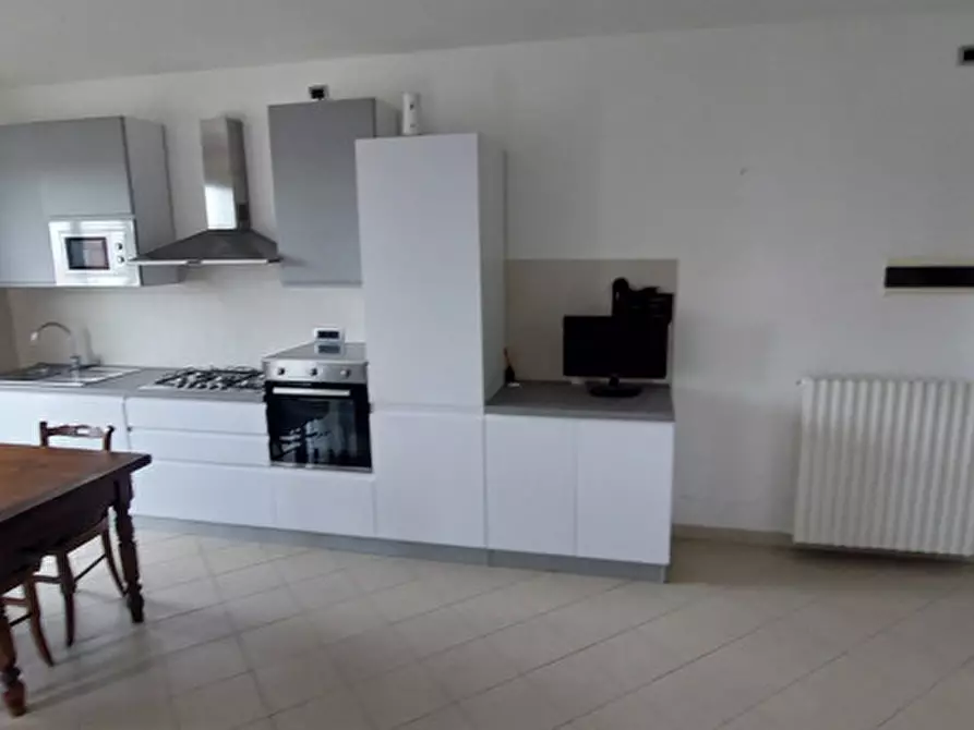 Immagine 4 di Appartamento in vendita  in Via Ognissanti a Alba