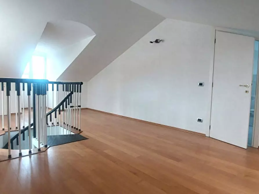 Immagine 14 di Appartamento in vendita  in Via Ognissanti a Alba