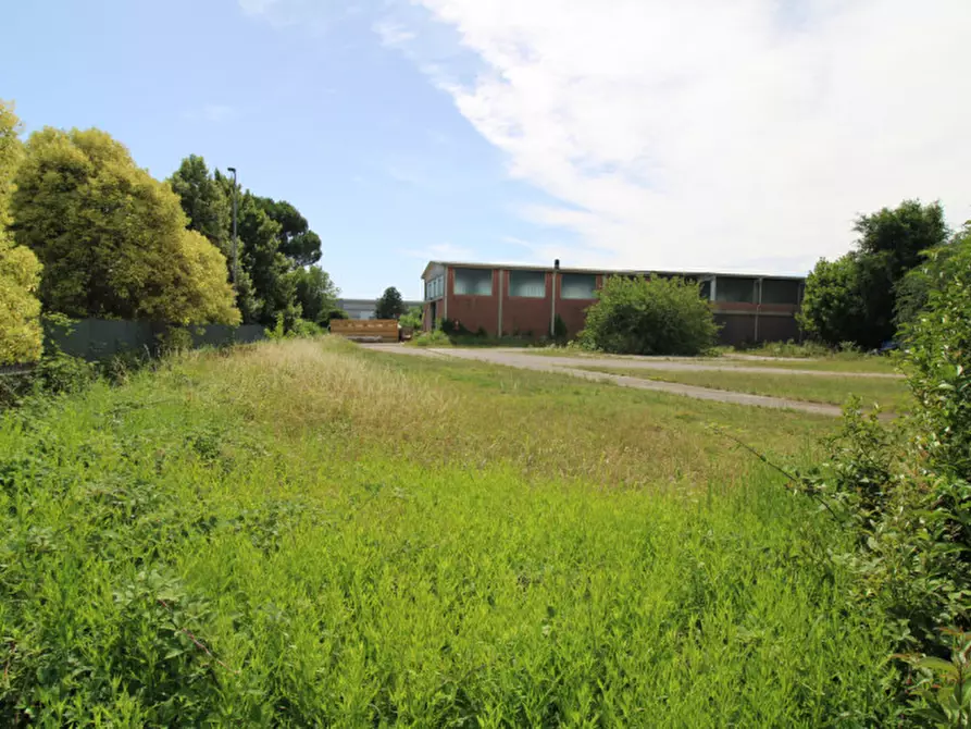 Immagine 7 di Terreno in vendita  in Via Padania snc a Biassono
