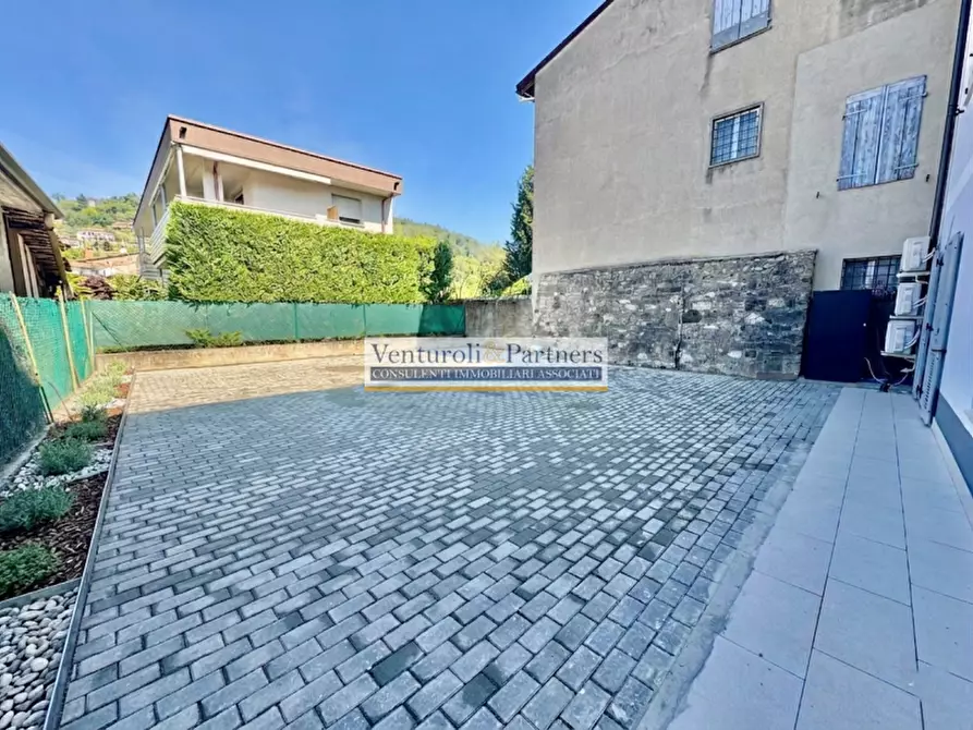 Immagine 11 di Appartamento in vendita  in via Navezzo a Castelli Calepio