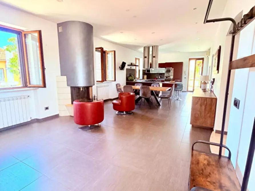 Immagine 7 di Attico in affitto  in VIA TUSCOLANA 1715 a Frascati