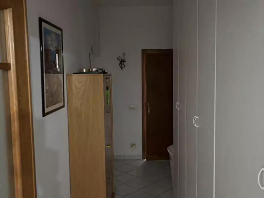 Immagine 8 di Appartamento in vendita  in VIA DEI CILIEGI a Scandicci
