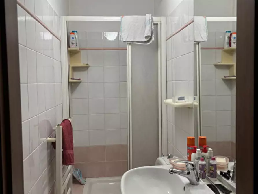 Immagine 13 di Appartamento in vendita  in VIA DEI CILIEGI a Scandicci