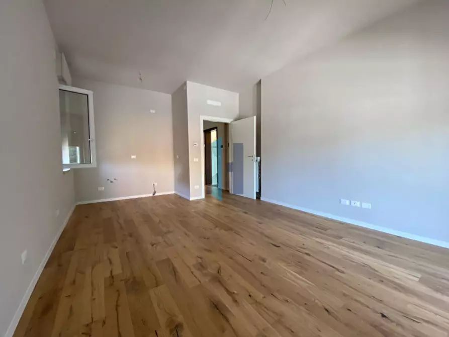 Immagine 8 di Appartamento in vendita  in Via Roma 12 a Brescia