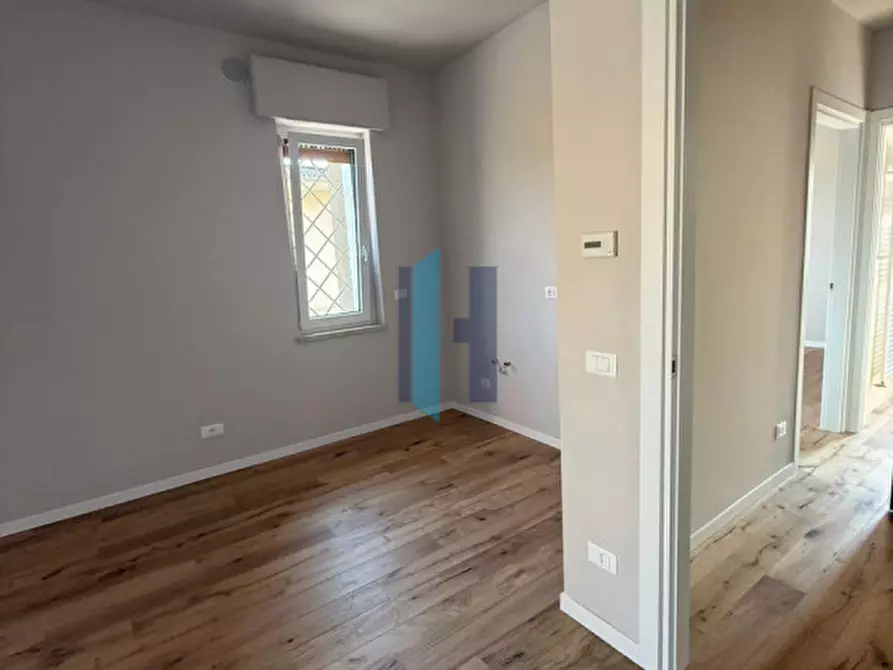 Immagine 9 di Appartamento in vendita  in Via Roma 12 a Brescia