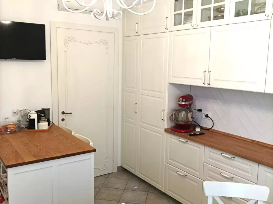 Immagine 5 di Casa trifamiliare in vendita  in Via Galileo Galilei a Collesalvetti