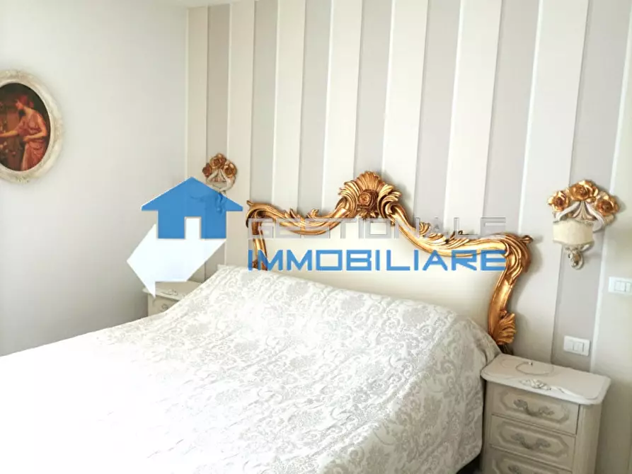 Immagine 8 di Casa trifamiliare in vendita  in Via Galileo Galilei a Collesalvetti
