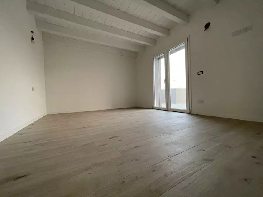 Immagine 30 di Appartamento in vendita  a Rubano