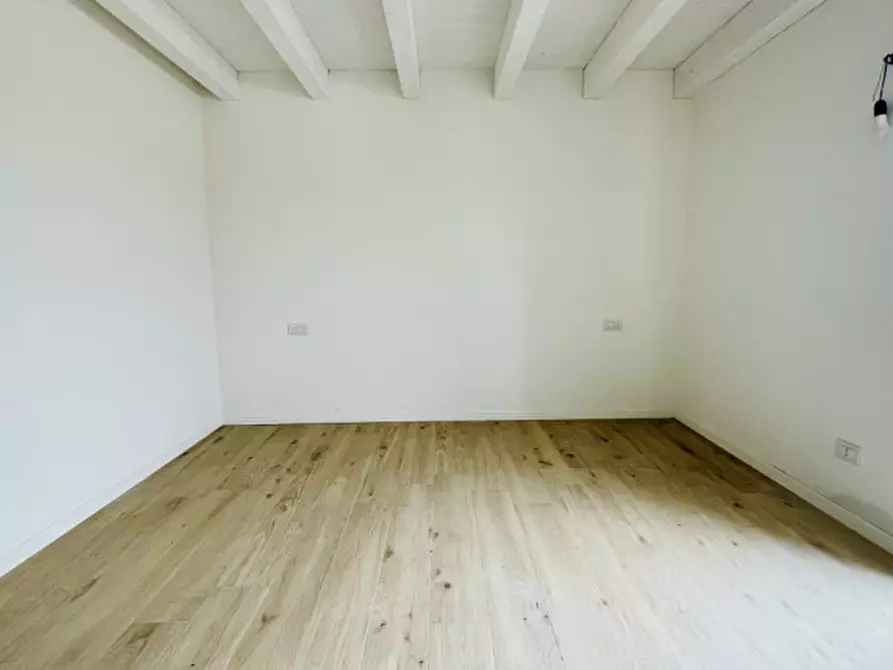 Immagine 39 di Appartamento in vendita  a Rubano