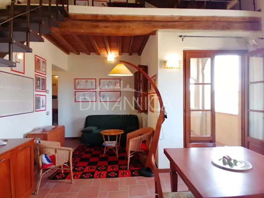 Immagine 9 di Appartamento in vendita  a Volterra