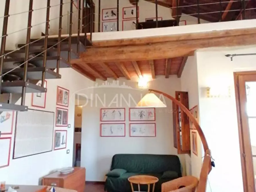 Immagine 17 di Appartamento in vendita  a Volterra