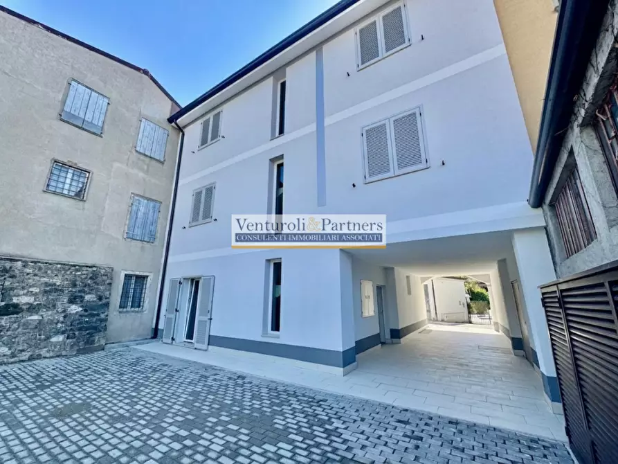 Immagine 1 di Appartamento in vendita  in via Navezzo a Castelli Calepio