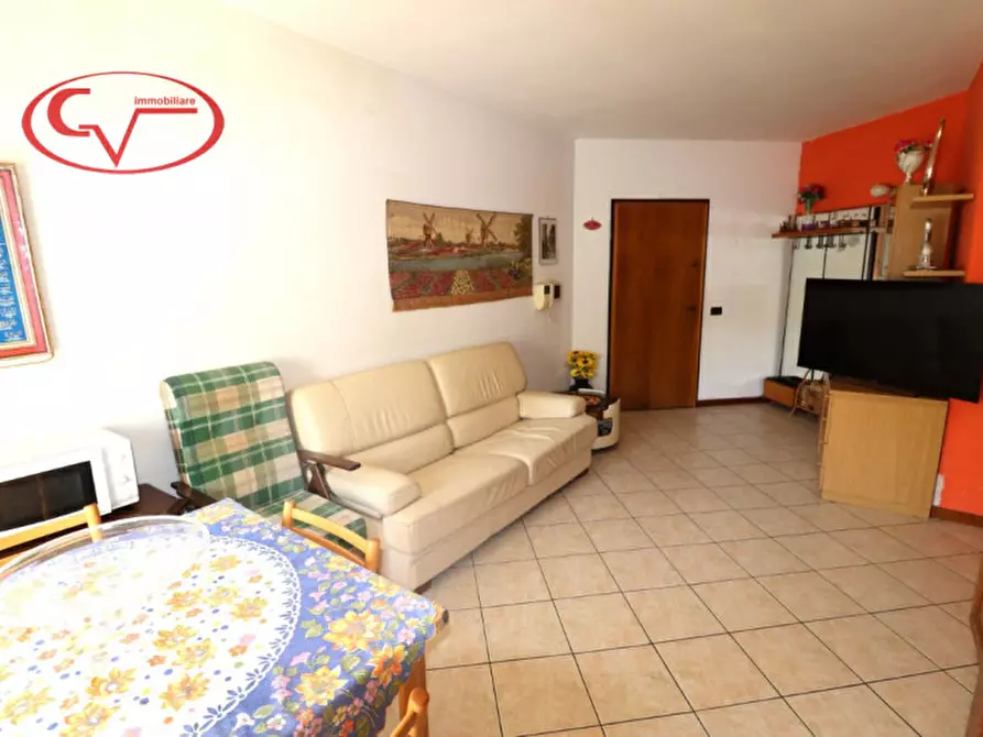 Immagine 6 di Appartamento in vendita  in via della Ginestra a Montevarchi