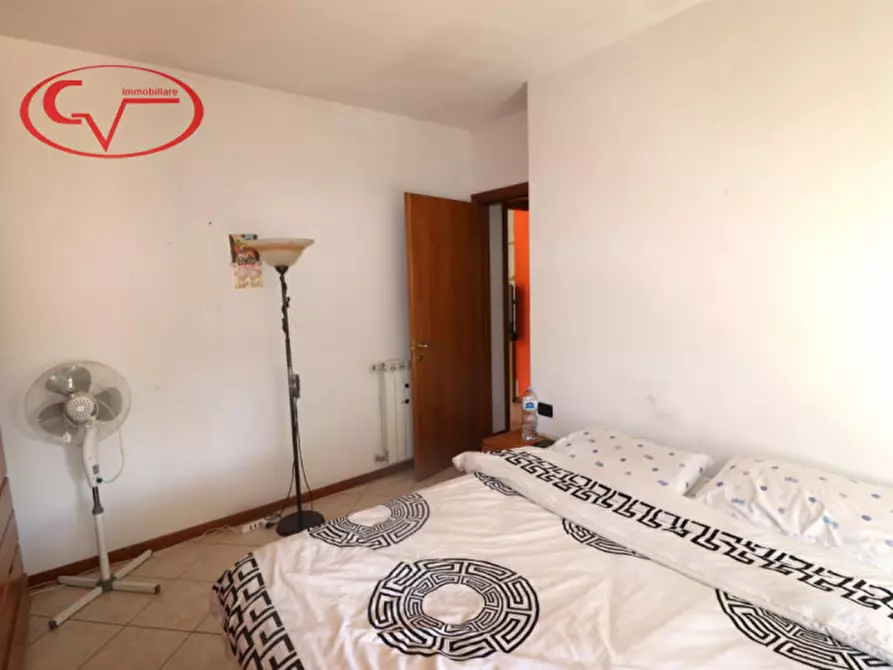 Immagine 11 di Appartamento in vendita  in via della Ginestra a Montevarchi