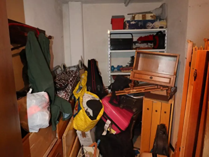 Immagine 19 di Appartamento in vendita  in via della Ginestra a Montevarchi