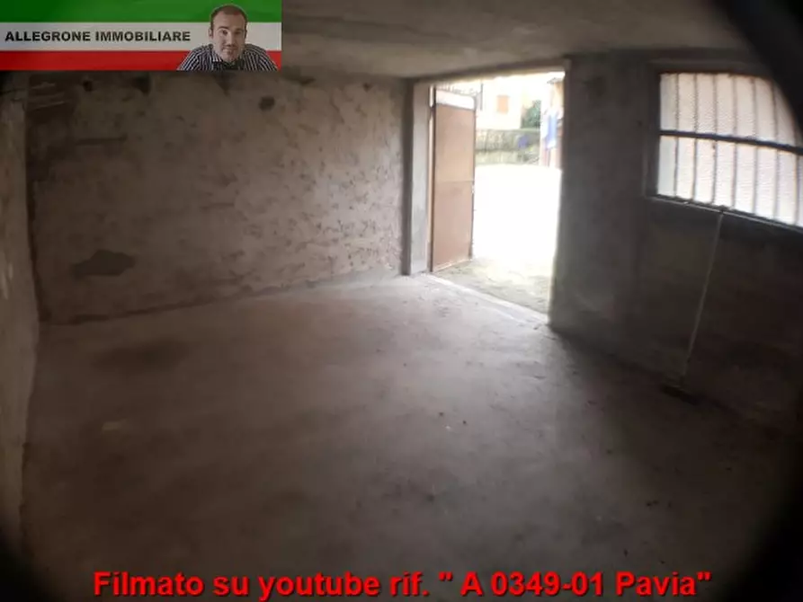 Immagine 4 di Garage in affitto  in brenta a Pavia