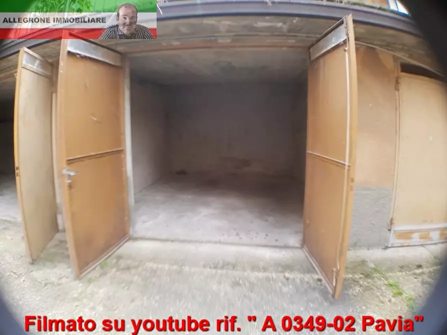 Immagine 3 di Garage in affitto  in brenta a Pavia